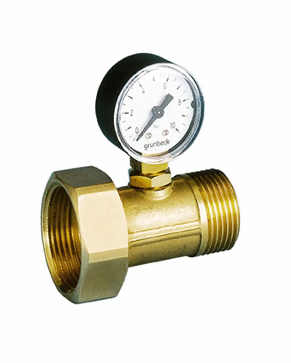 Manometer von Grünbeck zur Druckanzeige, montiert an einem Mess- und Regelventil mit einem anschraubbaren Gewinde. Zeigt den Druckwert an.